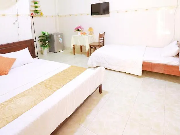 Ngọc My Khách sạn 2*