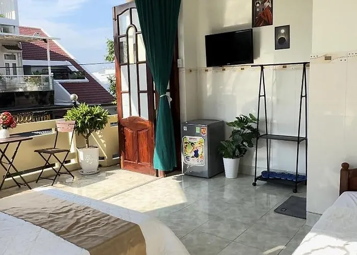 Ngọc My Khách sạn 2*